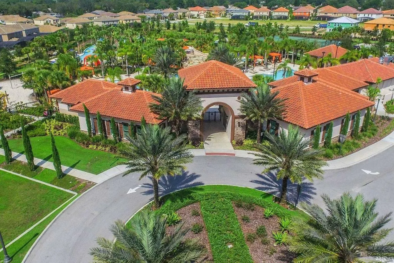 Holiday home 5356 Water Park Solterra Resort 5Bed House - 10 Minutes From Disney Davenport United States
